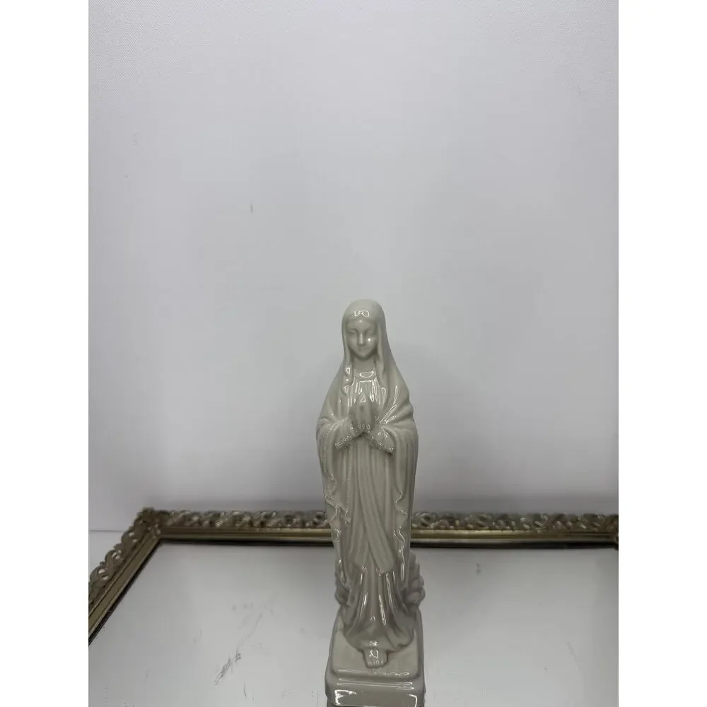 Beautiful Vintage Praying Virgin Mary Madonna Statue